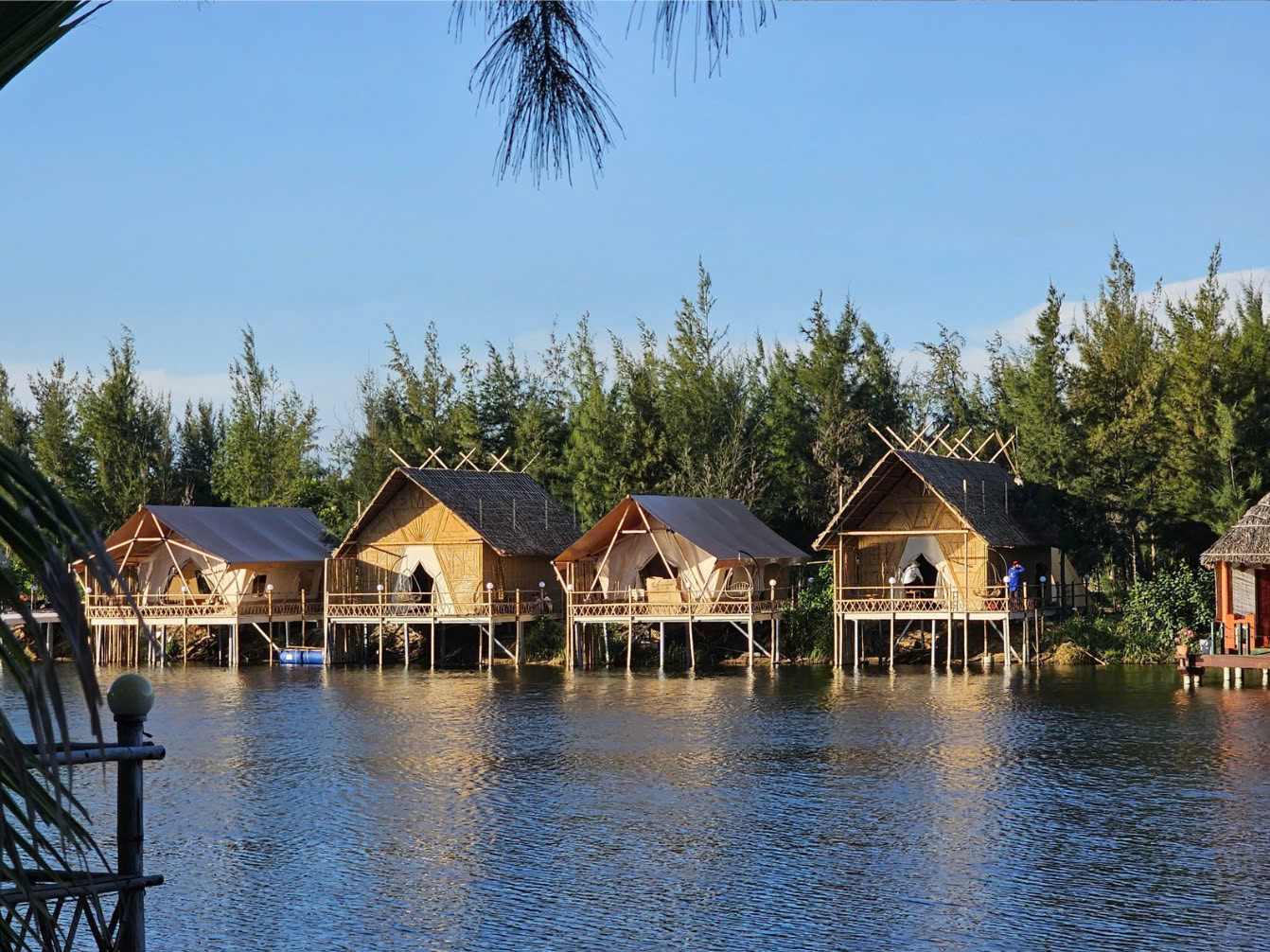PHÒNG BAMBOO LAKE VIEW (VIEW HỒ – HOÀNG HÔN CỰC CHILL) 2