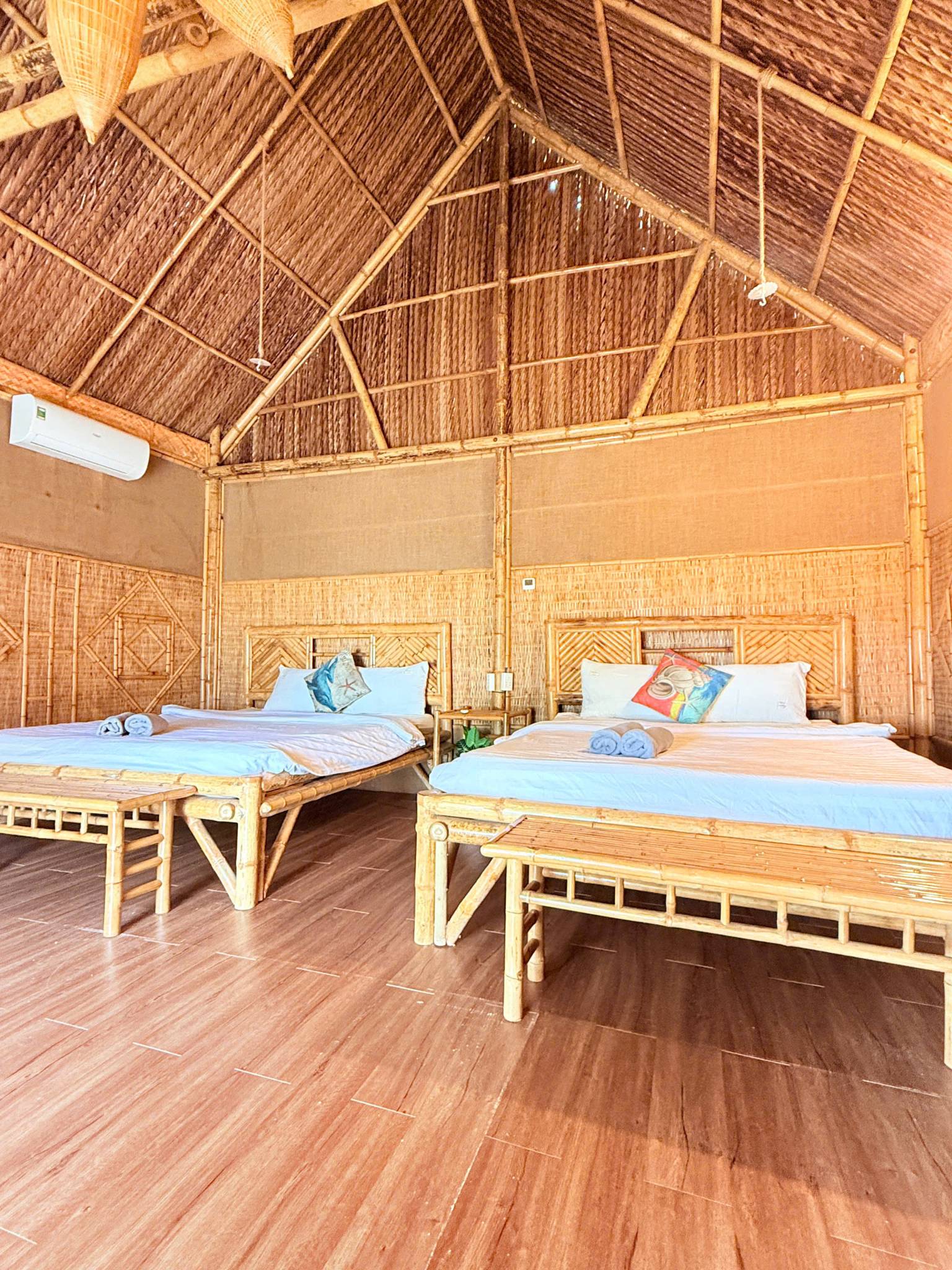 PHÒNG BAMBOO SEA VIEW ĐÔI (VIEW BIỂN – CHO NHÓM 4 NGƯỜI) 4