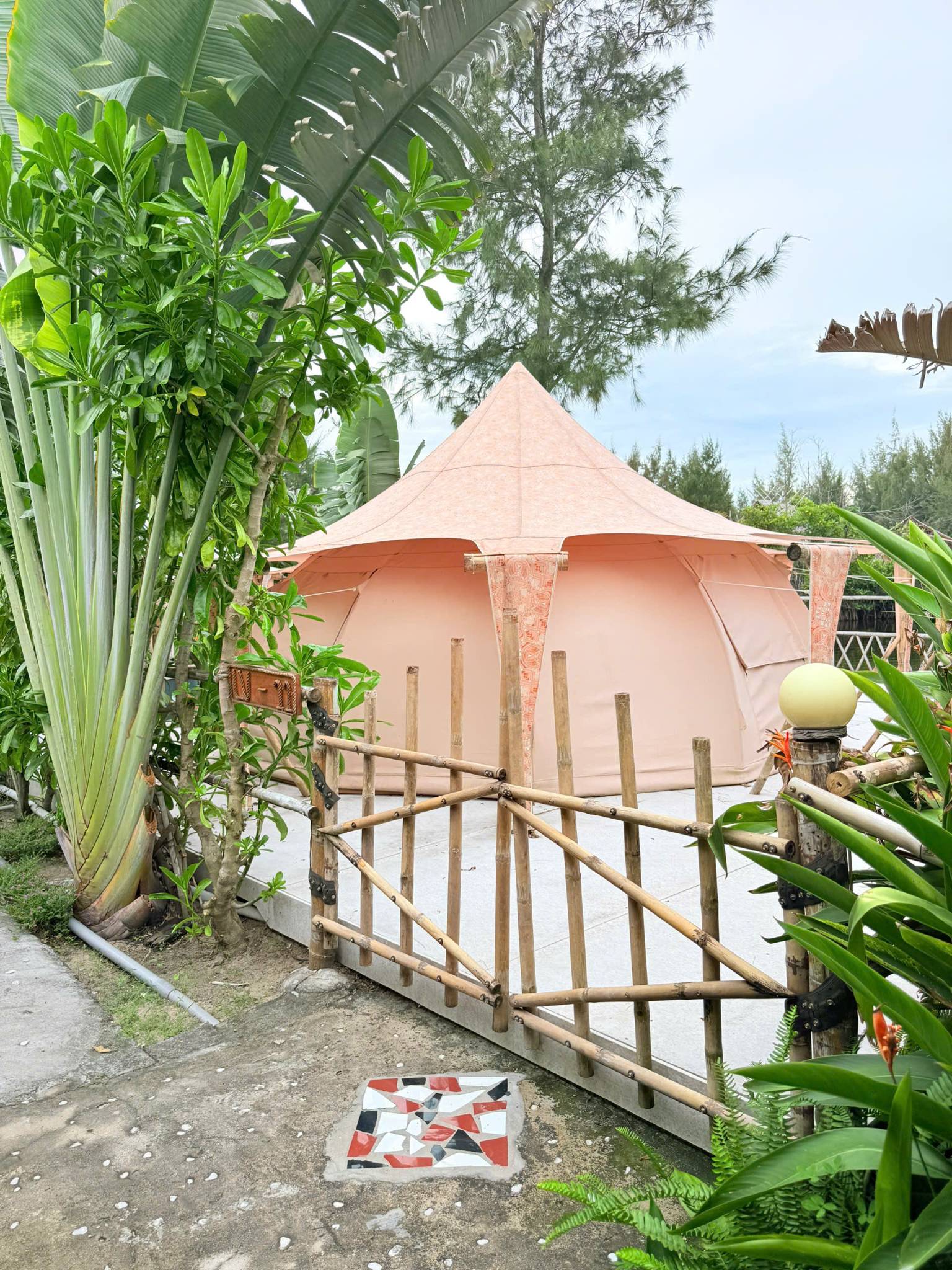 LỀU LOTUS LAKE VIEW (CAO CẤP VIEW HỒ) 4