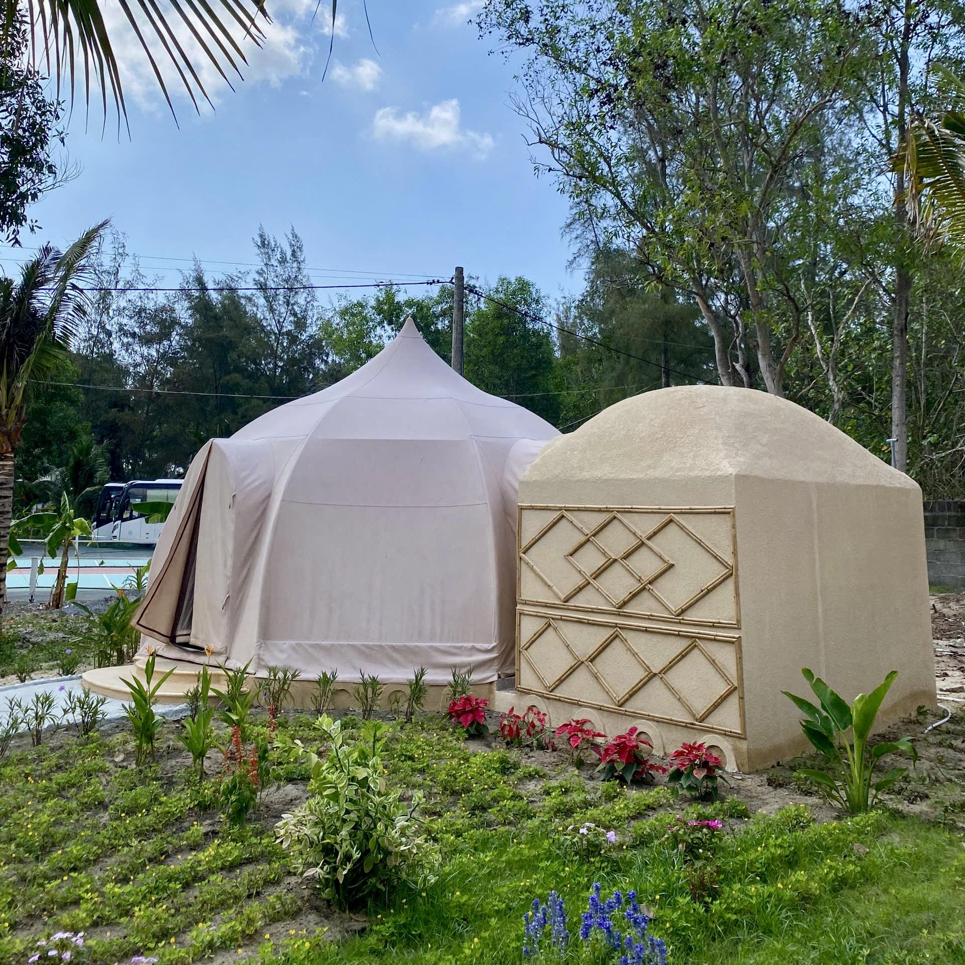 LỀU CAO CẤP COCOON HUT (MÁY LẠNH – VIEW VƯỜN)