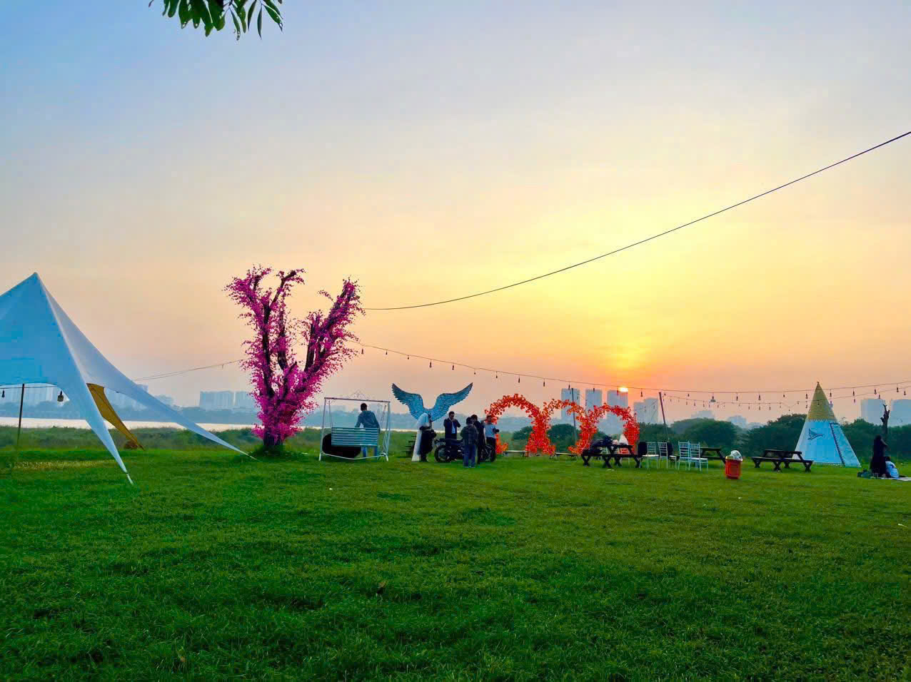 Vườn Nhãn Long Biên - Glamping Nội Đô Hà Nội