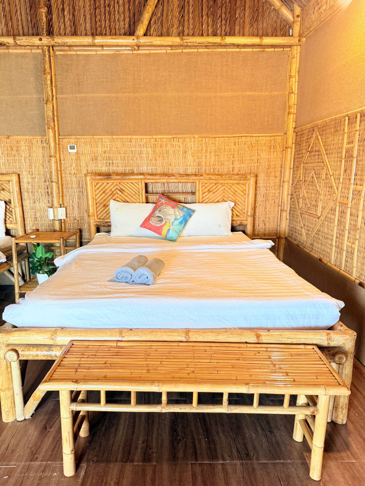 PHÒNG BAMBOO SEA VIEW ĐÔI (VIEW BIỂN – CHO NHÓM 4 NGƯỜI) 2